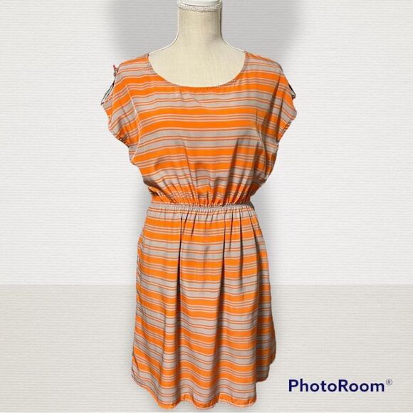 Emmelee for Francesca Collection Striped cinched waist Dress - Picture 1 of 4